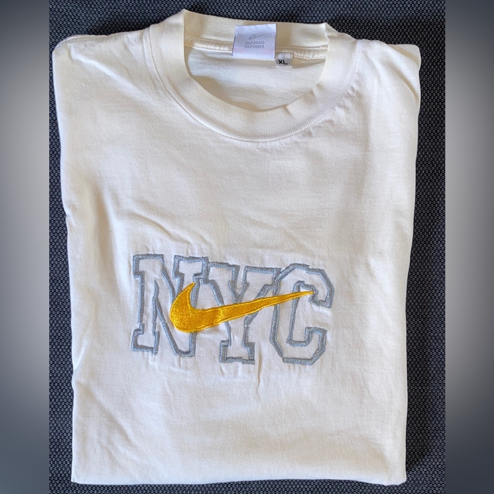 RETRO NIKE XL TEE SHIRT